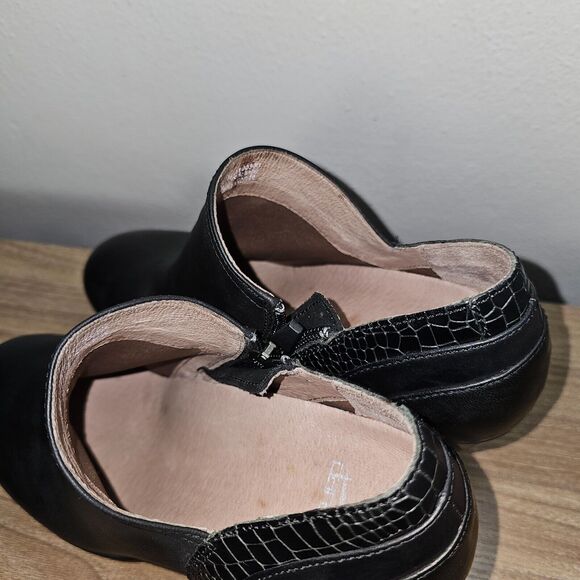 Dansko Women's Size EUR 38 US 7.5-8 Black Leather Marcia 3" Booties Clogs - Picture 5 of 11